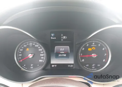 2015 Mercedes-Benz C 300 Luxury 4Matic из США, поврежденный, VIN 55SWF4KB3FU008942